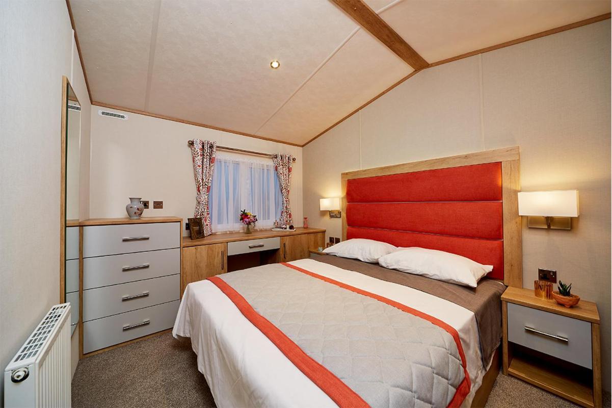 St Helens Coastal Resort Bagian luar foto